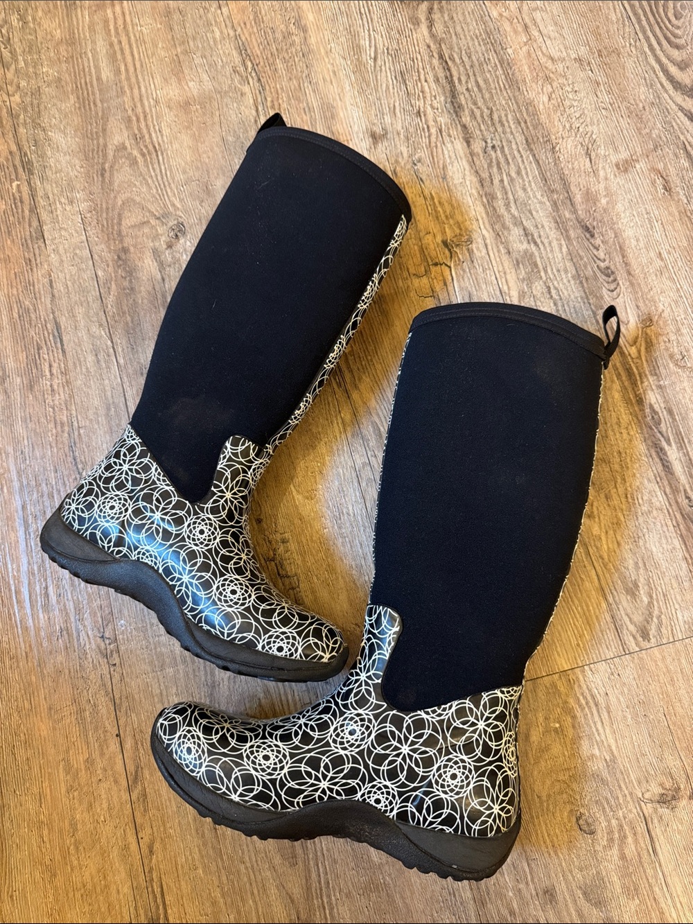 Muck Boot Company Women's Black & White Patterned Tall Waterproof Boots - Picture 3 of 6